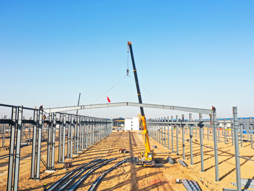  河南礦山｜智能產(chǎn)業(yè)園6號車間今日上梁大吉！